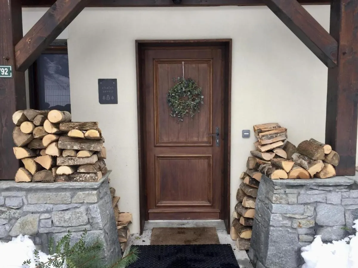 Chalet Seven - 8 Pers - Proche Centre Les Gets 0*,  France